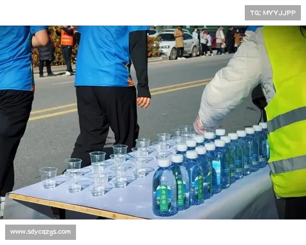 东京世锦赛马拉松启动高温预警措施 调整补水站间隔保障运动员安全