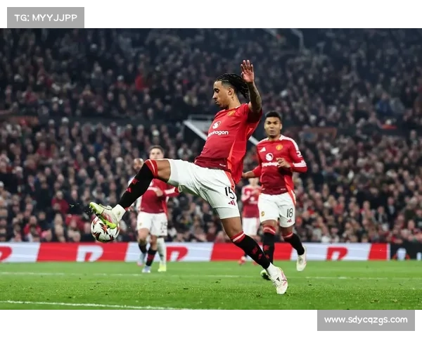 曼联即将签下巴萨锋线巨星高层持续补强打造全能前锋核心体系